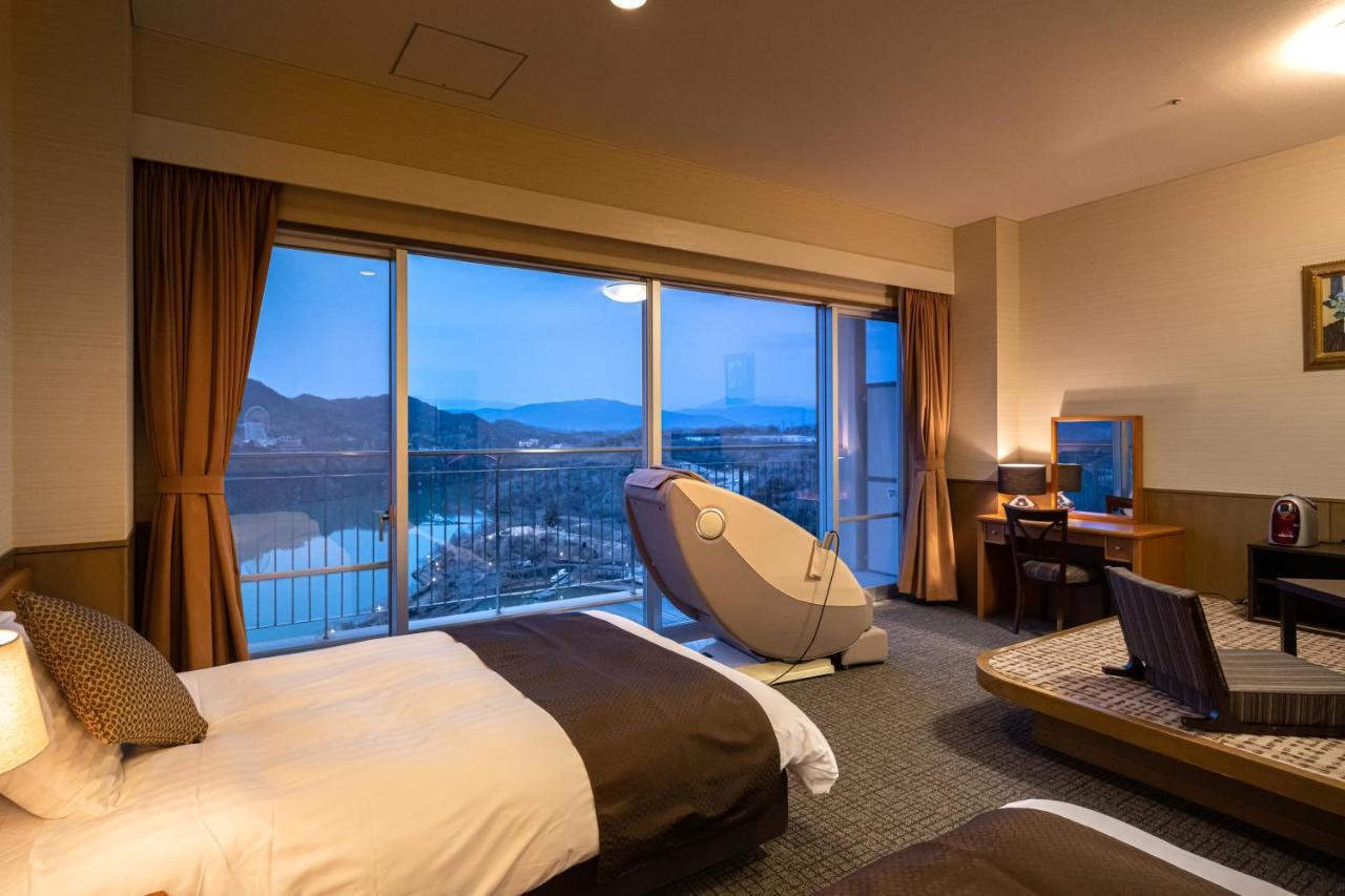 Enakyo Onsen Hotel Yuzuriha ภายนอก รูปภาพ