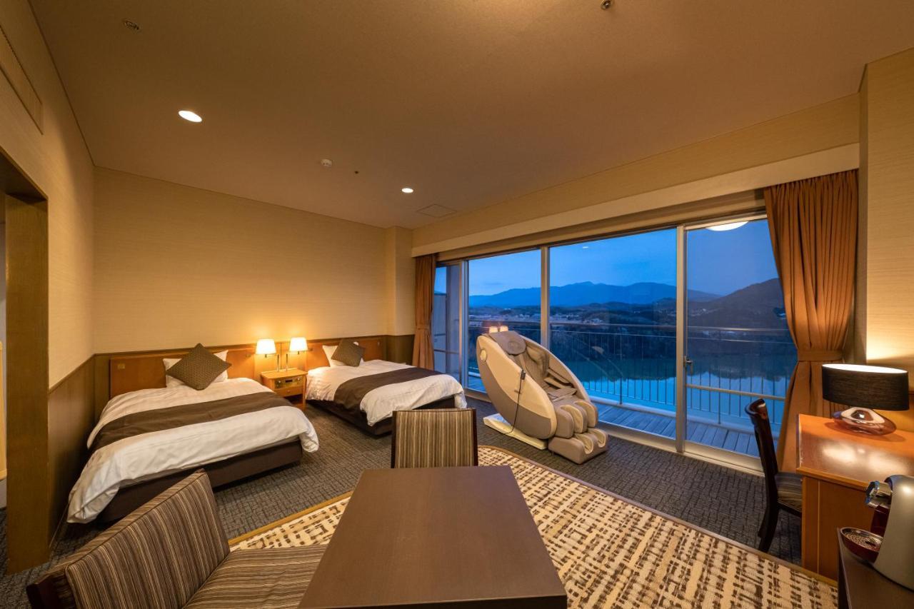 Enakyo Onsen Hotel Yuzuriha ภายนอก รูปภาพ