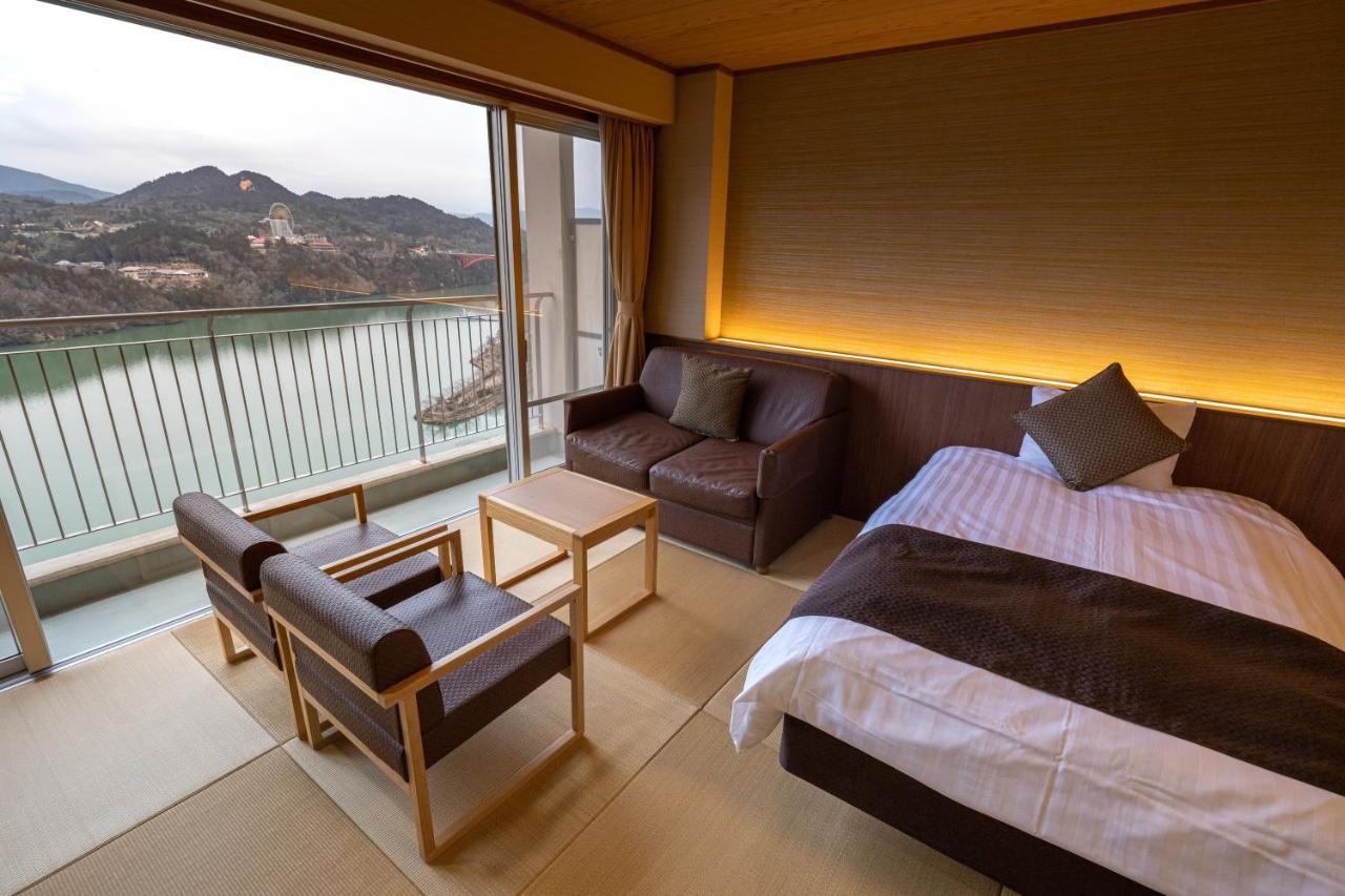 Enakyo Onsen Hotel Yuzuriha ภายนอก รูปภาพ