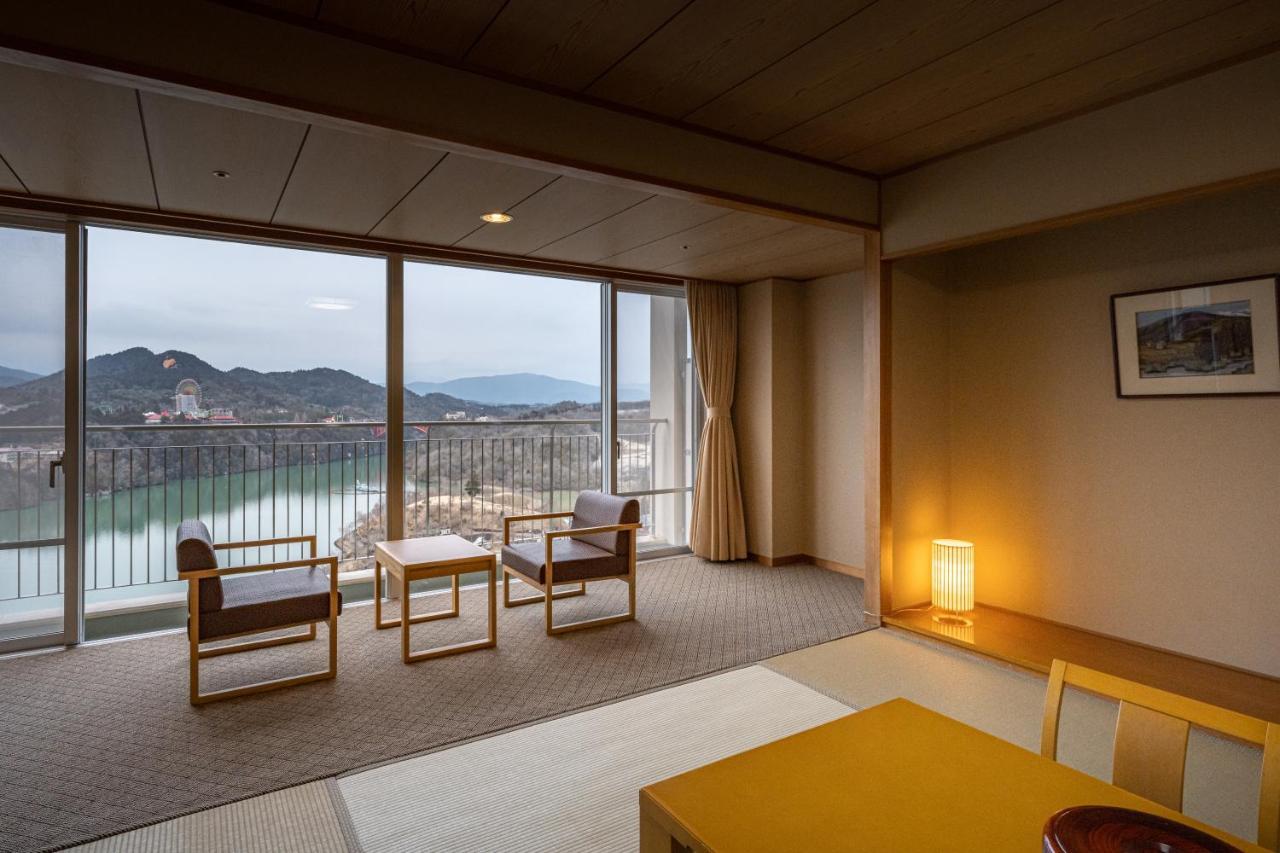 Enakyo Onsen Hotel Yuzuriha ภายนอก รูปภาพ